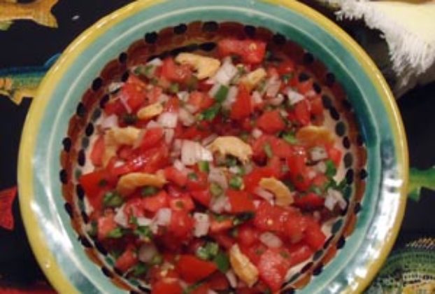 Pico de gallo or fresh salsa mexicana — chopped tomato, onion and serrano chile — served as an appetizer with dried shrimp © Karen Hursh Graber, 2013