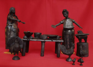 Clay figurines in a ceramic ensemble by Antonio Euripides Pedro Gonzalez depict a rural Oaxaca kitchen. © Arden Aibel Rothstein and Anya Leah Rothstein, 2007