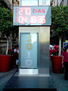 Countdown to the New Year in downtown Guadalajara. © Daniel Wheeler, 2009
