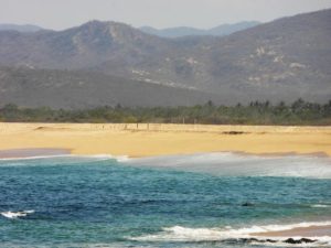 A Sahara of rolling sand dunes at Aquiles Serdan on Jalisco's Cabo Corrientes coast © David Kimball, 2013