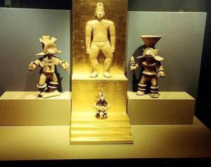 Examples of Pre-Hispanic ceramic sculptures at the Museum of Alejandro Rangel Hidalgo.