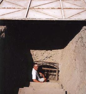 Photographer Bill Arbon ventures down a Pre-Hispanic 'shaft-tomb', home of the funerary ceramics, La Campana, Colima.