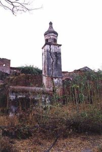 Surviving tower from the Franciscan monastery established at Ajuchitlán in the 16th century.
