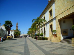 Closed the rest of the year, the Casino (right) throws open its doors during the Feria de San Marcos, offering a rare opportunity for gamblers. Gambling is allowed on this occasion for which special permits are granted. © Diodora Bucur, 2010