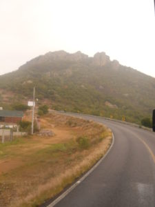 Negotiating a turn in a bus while passing. Camino de Guanajuato - Allan Wall, © 2016