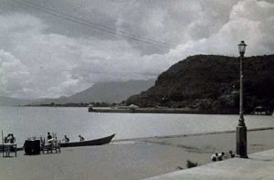 ﻿Lake Chapala, summer 1965. Looking west from the BeerGarden, fishing boats pull up on the beach. In 1965, the lake was at level 96, almost exactly the same level as it is today in 2009. During the 1950s, the lake had come perilously close to drying up completely, one year dipping below level 91. Photo in family collection of Marsha Sorensen; all rights reserved.