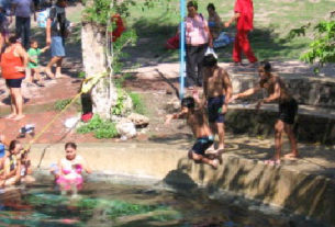 Mouth of the spring at Las Huertas. © Julia Taylor, 2007