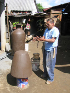 David Santos Alonso: Ceramic art in the Mexico town of Cocucho