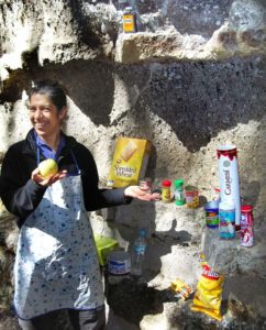 Miryam Mendoza of Zapopan demonstrates a possible use for the natural shelves of Mexico's Arroyo El Carbon in La Primavera Forest © John Pint, 2014