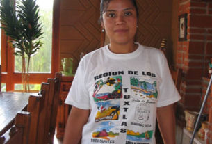 Employee at a Oaxaca hotel © Alvin Starkman, 2009