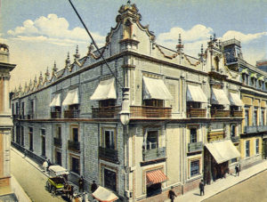 A 19th century postcard view of Mexico City's Palacio del los Azulejos (Sanborn's House of Tiles) in El Centro, with virtually deserted streets and a horse and buggy for getting around. © Anthony Wright, 2009