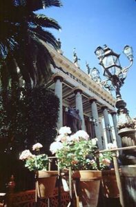 The magnificent Benito Juarez Theatre. It opened in the early 1900's with the opera Äida complete with the requisite elephants.