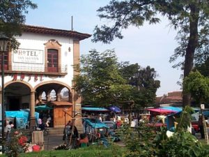 Pátzcuaro, Michoacán © Rick Meyer  2006