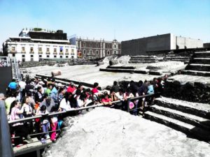 Visitors are fascinated by the Templo Mayor museum © Anthony Wright, 2013