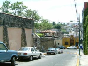 The start down Rayon Street passes the north tower of the Jardin Borda. Cuernavaca, Morelos © Rick Meyer 2006