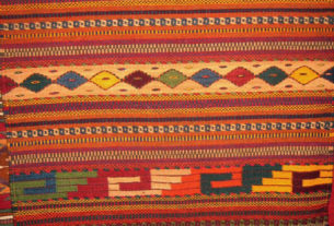 A rug from Teotitlán del Valle (Oaxaca) takes its colors from natural dyes. © Alvin Starkman 2007