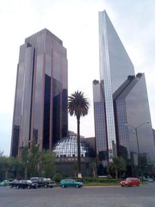 The Monument to the Palm Tree (circle between Independencia and Cristobal Colon)