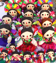 Handmade Mexican dolls © Daniel Wheeler, 2011