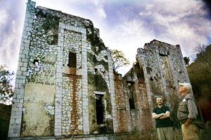 The ruin of a formerly beautiful building at El Amparo Mine ghost town, located near Etzatlan. The 53-kilometer stretch of highway from Tala to San Marcos in the state of Jalisco boasts many fascinating sites. © John Pint, 2009