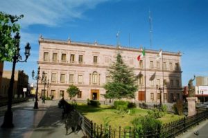 The Governor's Palace on the Plaza de Armas in Saltillo faces the Cathedral of Santiago.