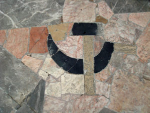 The hammer and sickle, symbolic of Rivera's communist leanings, appear occasionally in tile work on the floors of the museum. © Anthony Wright, 2009