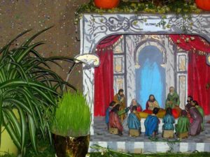 This lovely altar in a Mexican home features small statures depicting Jesus and the disciples at the Last Supper, set in a diorama © Edythe Anstey Hanen, 2014