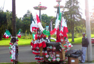 A streetside stand selling flags and toys with patriotic themes in a Guadalajara suburb. They can be seen from mid August up to Mexico's Independence Day, September 16. © Daniel Wheeler, 2009