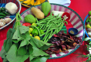 Fresh and affordable foods abound in markets throughout Mexico. © Alvin Starkman, 2008