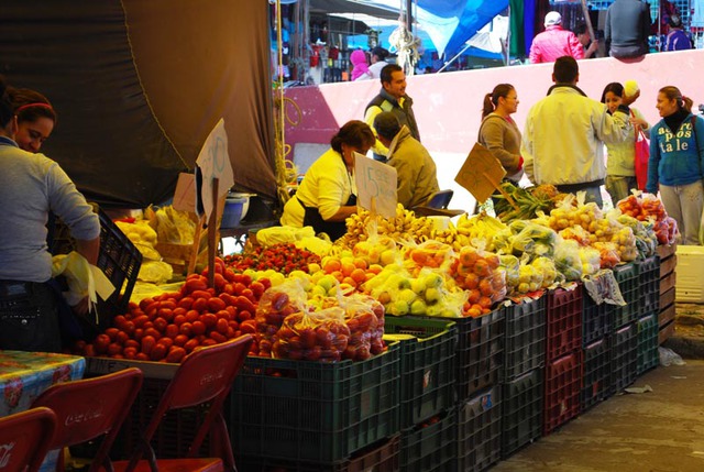 Mexico's tianguis, or itinerant markets, offer the freshest of fruits and vegetables © John Scherber, 2013