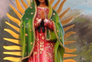 Image of the Virgin of Guadalupe © Tara Lowry, 2014