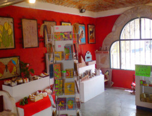 Paintings and greeting cards crafted of handmade papel amate entice shoppers in Tequisquiapan, Queretaro. © Daniel Wheeler, 2009