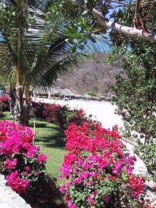 Bahias de Huatulco, Oaxaca. Photo: Geri Anderson