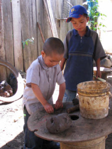 David Santos Alonso: Ceramic art in the Mexico town of Cocucho