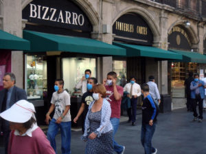 Due to the April outbreak of influenza in Mexico City, people wearing facemasks are the rule, not the exception. © Anthony Wright, 2009