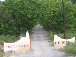 Hacienda de Perote near Parras, Coahuila, is now a first class resort-hotel complex with twenty-six double rooms and six two-room cabins © William Kaliher, 2011