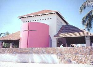 This distinctive pink cross at Bahia de Santa Cruz can be seen from boats that cruise around the nine different bays that form Bahias de Huatulco.