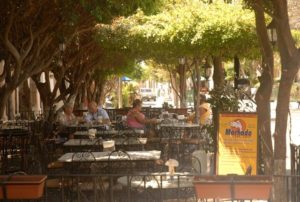 Diners in Mazatlan enjoy lunch in the shade of Old Town trees. © Gerry Soroka, 2009