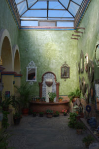 A glass dome shields the patio of a colonial building transformed into a delightful shop in in Bernal, Querétaro. The charming pueblo mágico, offers shoppers a delightful variety of tempting items in the historic downtown area. © Jane Ammeson 2009