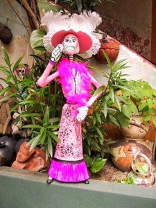 Day of the Dead in Mexican folk art © Mary Jane Gagnier Mendoza 2003