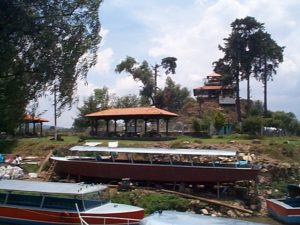 Pátzcuaro, Michoacán © Rick Meyer  2006