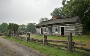 Lincoln’s childhood cabin was much smaller than this reconstruction of his father's cabin in Illinois, seen at the Lincoln Log Cabin State Historic Site, near Charleston, Illinois © Daniel Schwen, 2009