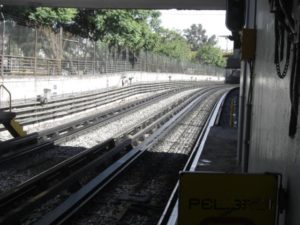 Many sections of the Mexico City metro run above ground © Raphael Wall, 2013