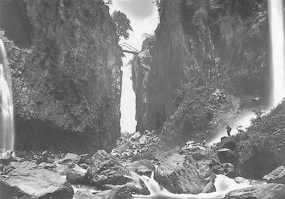 Puente (bridge) de Xico In the area around Jalapa, Veracruz, 1920 Photography by Hugo Brehme