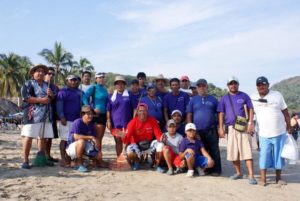 Volunteers in Mexico's Los Ayala get together to clean the streets, estuary and beach. © Christina Stobbs, 2012