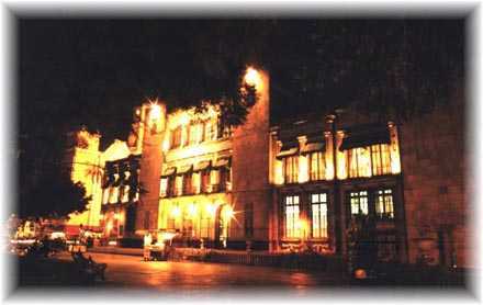 Palacio Municipal - At night