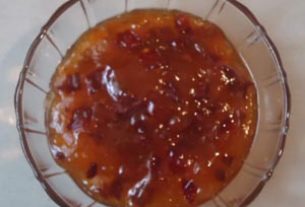 Mexican peach jam with chipotle © Karen Hursh Graber, 2014