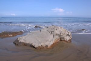 Mexico's Playa Platanitos is located in a small cove, and the calm clear ocean waters provide for some good snorkeling along the rocky shoreline at its south end. © Christina Stobbs, 2012