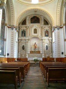 The interior of a chapel annexed to the iglesia.