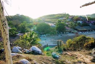 San Agustin Bay, Huatulco, Oaxaca