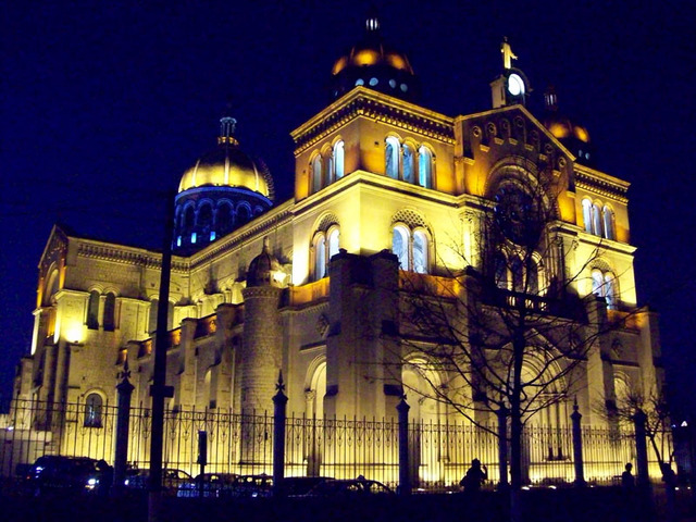 New lighting facilitates evening visits to the Regional Museum of Durango, Mexico. Stanislao Sloneck designed the building to reflect French influence and style, which were popular at the time of its construction in the second half of the 19th century. © Jeffrey R. Bacon, 2009